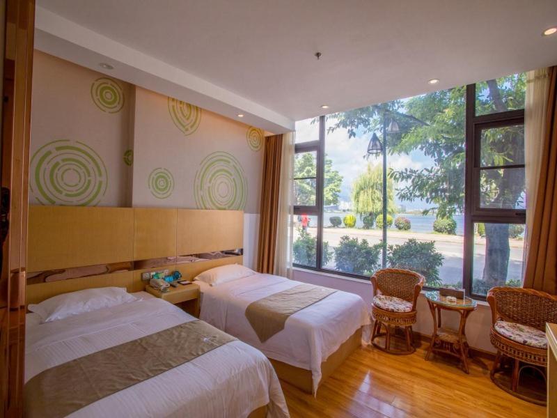 Greentree Inn Yunnan Dali Puhai Binhai Road Business Hotel Buitenkant foto