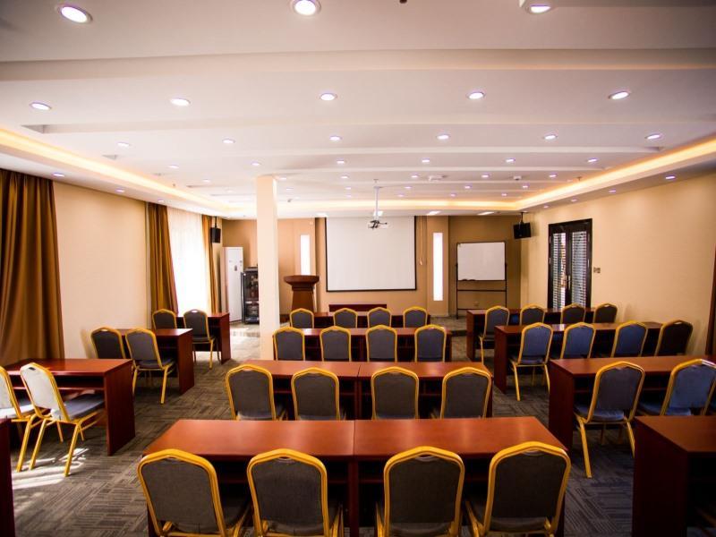 Greentree Inn Yunnan Dali Puhai Binhai Road Business Hotel Buitenkant foto